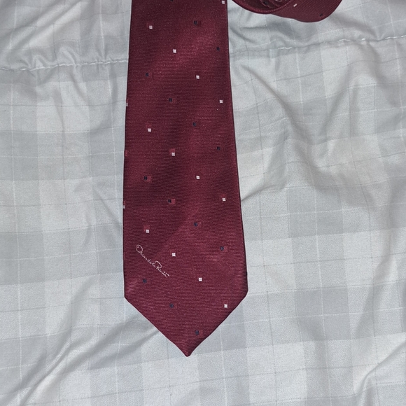 oscar de la renta mens tie. - Picture 4 of 4